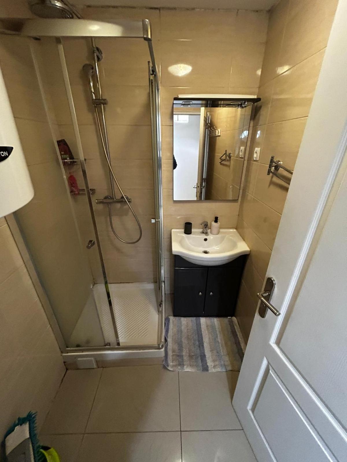 Light Side Self Checkin Available Apartment Sarcelles Exterior foto